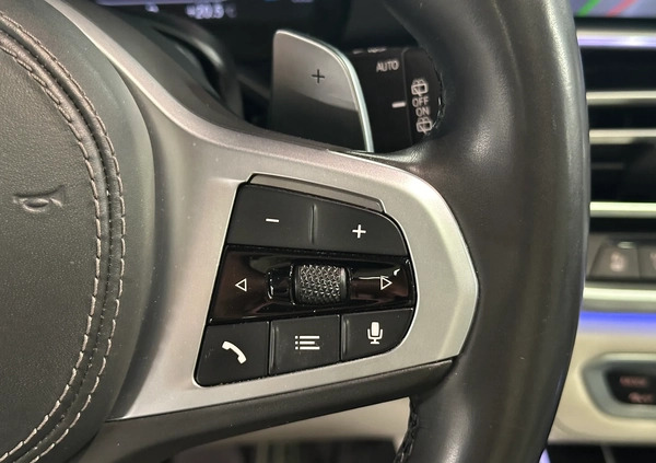 BMW X7 cena 389000 przebieg: 101000, rok produkcji 2019 z Skalbmierz małe 742